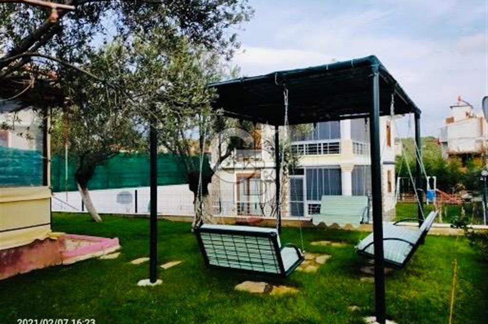 EDREMİT AVCILARDA BÜYÜK BAHÇE KULLANIMLI VİLLA