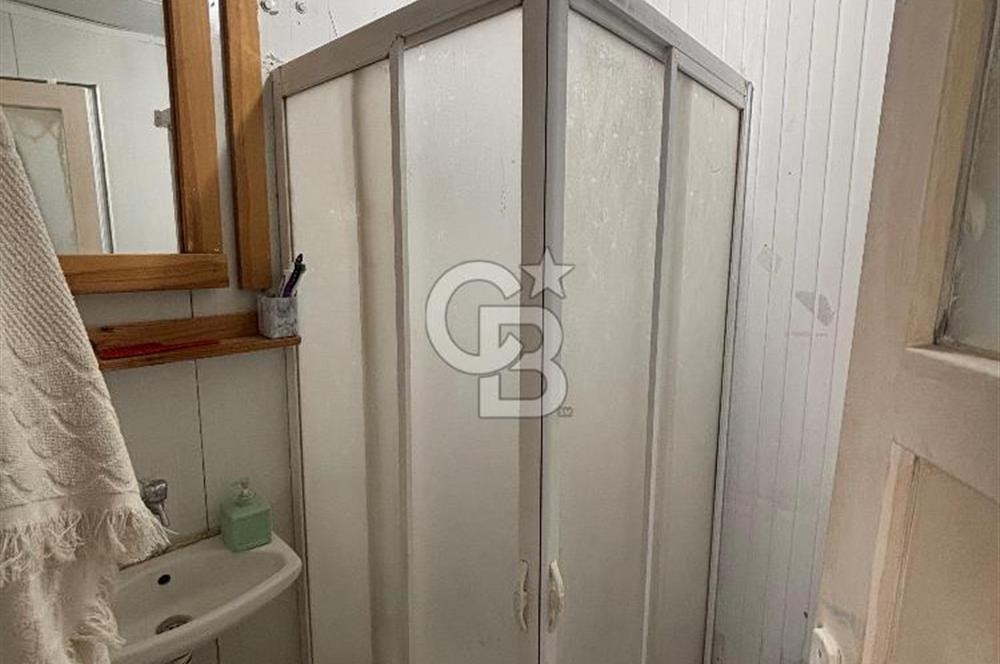 CB Yalı'dan Menderes Yeniköy'de Satılık Arsa ve Ev