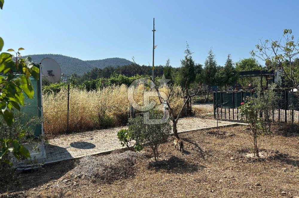 CB Yalı'dan Menderes Yeniköy'de Satılık Arsa ve Ev