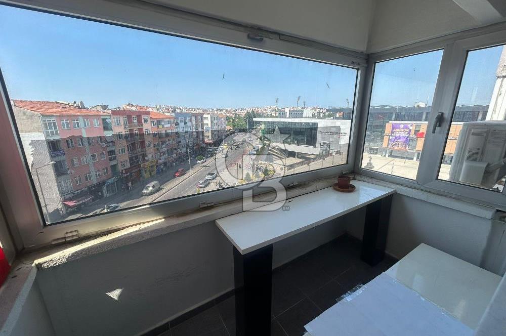 Çanakkale Merkez'de Nusret Kutlu İşhanında Kiralık İşyeri
