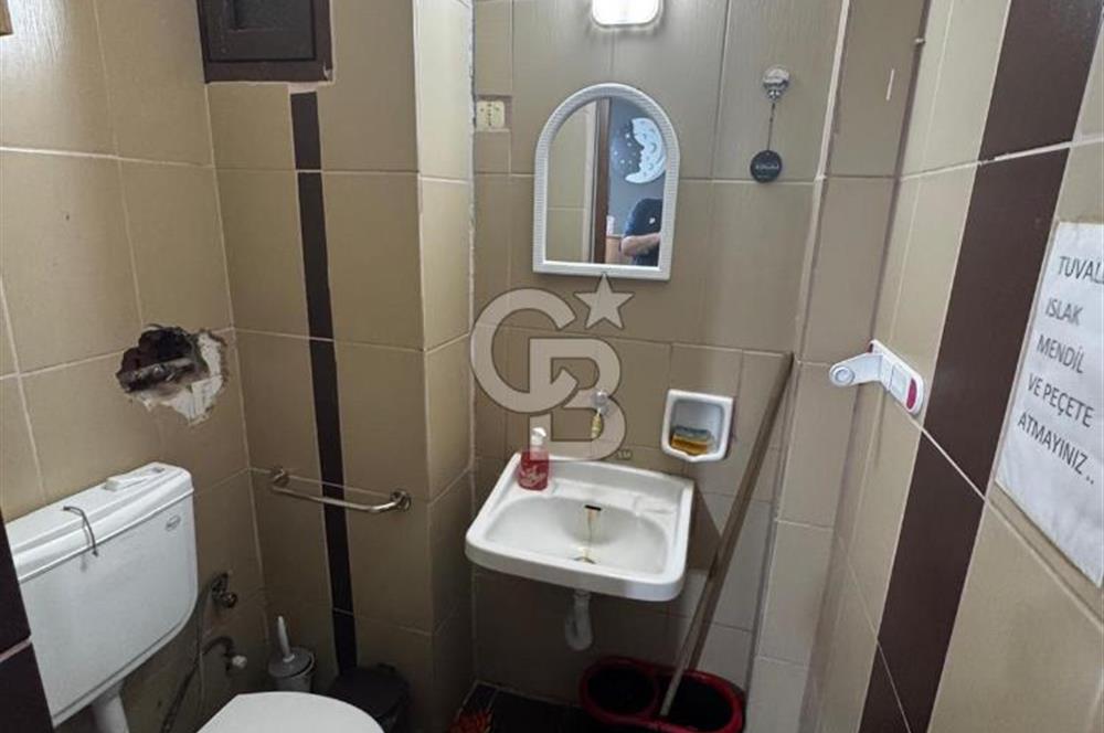 BUCA MEHMET AKİF CADDESİ ÜZERİNDE 1.KAT DEVREN GÜZELLİK MERKEZİ