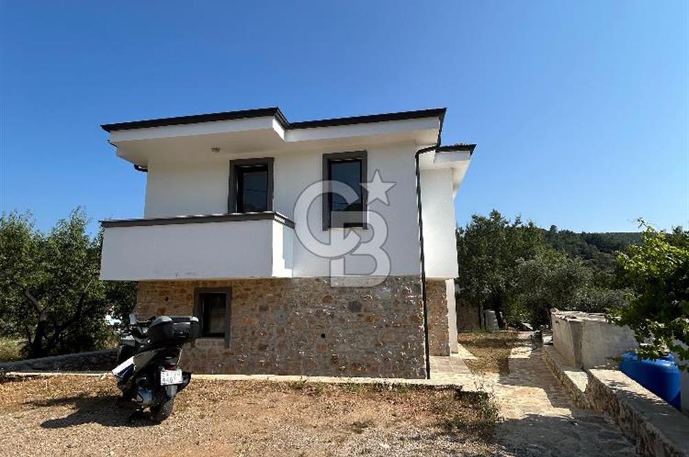 Zeytincik’de Doğa ile iç içe satılık villa