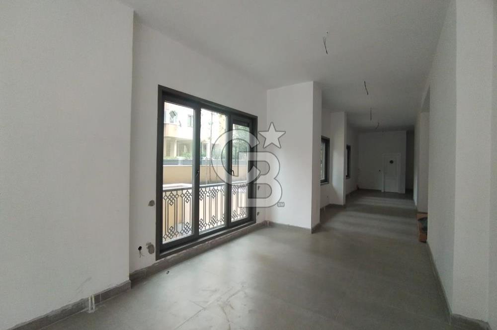 caddebostan ömerpaşa cad üzeri iskanlı ön kullanımlı 