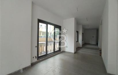 caddebostan ömerpaşa cad üzeri iskanlı ön kullanımlı 