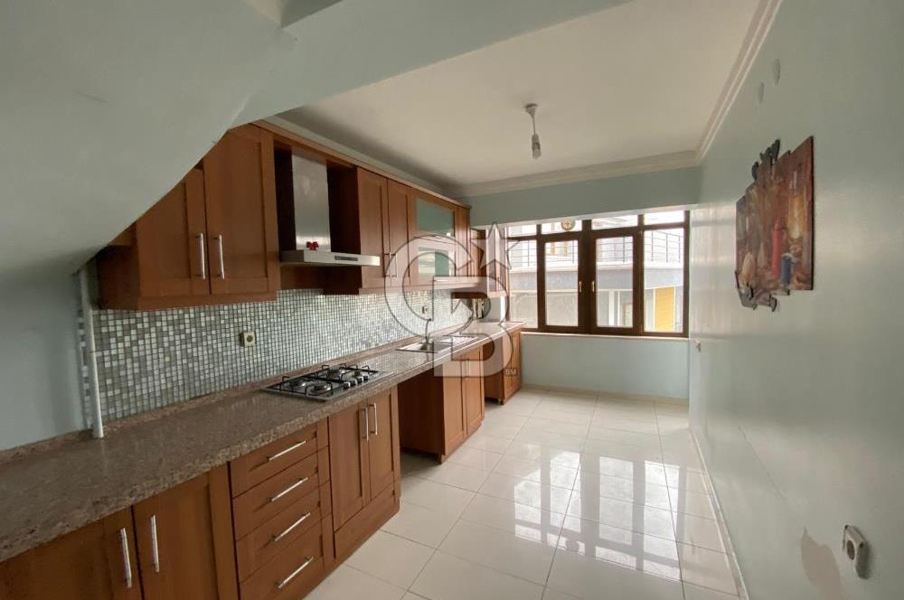RAGIP TÜZÜN'DE ANIL SOKAK METRO YAKINI KİRALIK 4+1 DUBLEKS DAİRE