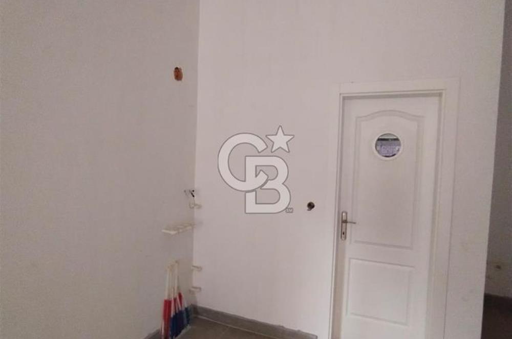 caddebostan ömerpaşa cad üzeri iskanlı ön kullanımlı 