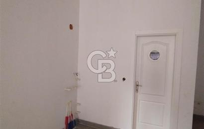 caddebostan ömerpaşa cad üzeri iskanlı ön kullanımlı 