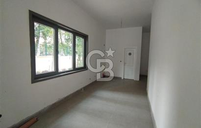 caddebostan ömerpaşa cad üzeri iskanlı ön kullanımlı 