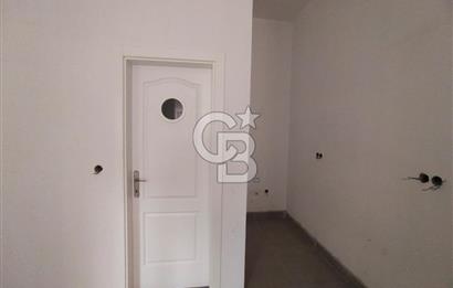caddebostan ömerpaşa cad üzeri iskanlı ön kullanımlı 