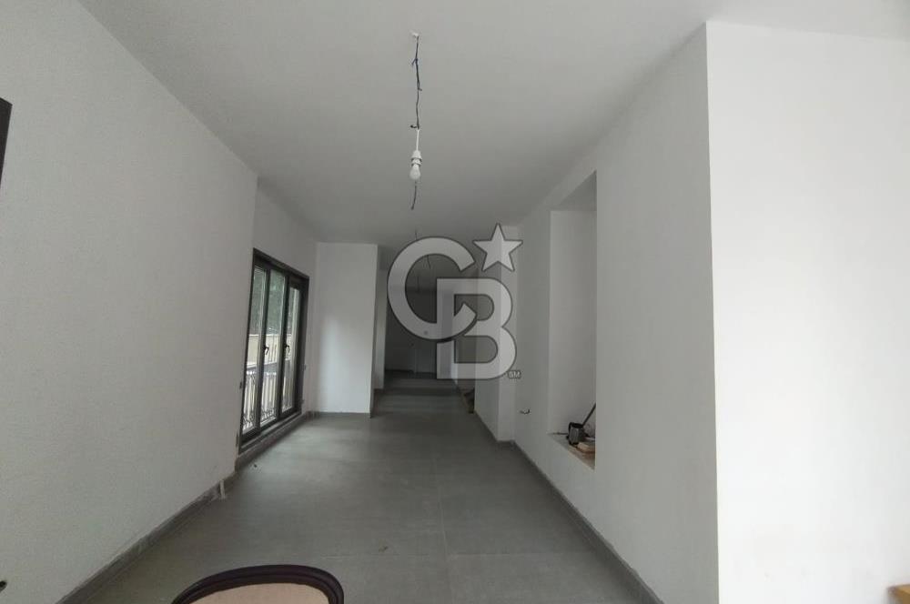 caddebostan ömerpaşa cad üzeri iskanlı ön kullanımlı 