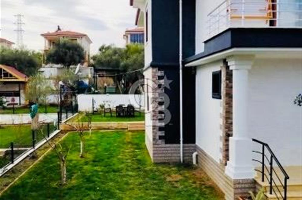 EDREMİT AVCILARDA BÜYÜK BAHÇE KULLANIMLI VİLLA