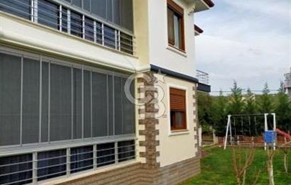 EDREMİT AVCILARDA BÜYÜK BAHÇE KULLANIMLI VİLLA