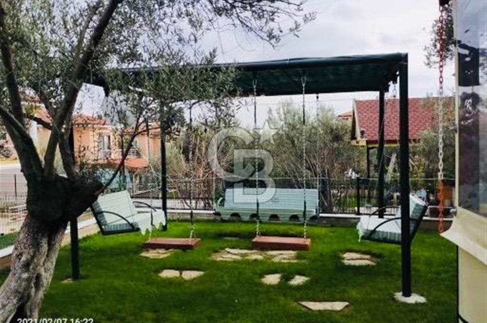 EDREMİT AVCILARDA BÜYÜK BAHÇE KULLANIMLI VİLLA