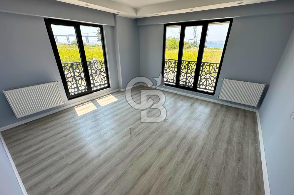 Çanakkale Lapseki'de Denize Nazır Geniş Balkonlu 3+1 Daire