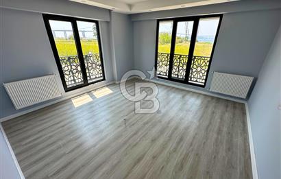 Çanakkale Lapseki'de Denize Nazır Geniş Balkonlu 3+1 Daire