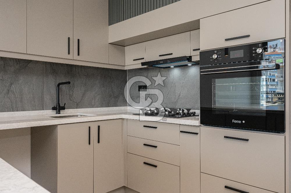 DENİZ MAHALLESİ'NDE DENİZ MANZARALI SATILIK 3+1 DAİRE