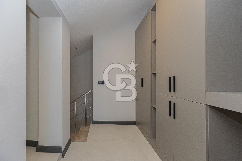 DENİZ MAHALLESİ'NDE DENİZ MANZARALI SATILIK 3+1 DAİRE