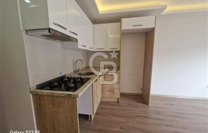 Balçova'da Satılık Üniversite Yakını Geniş 1+1 Daire