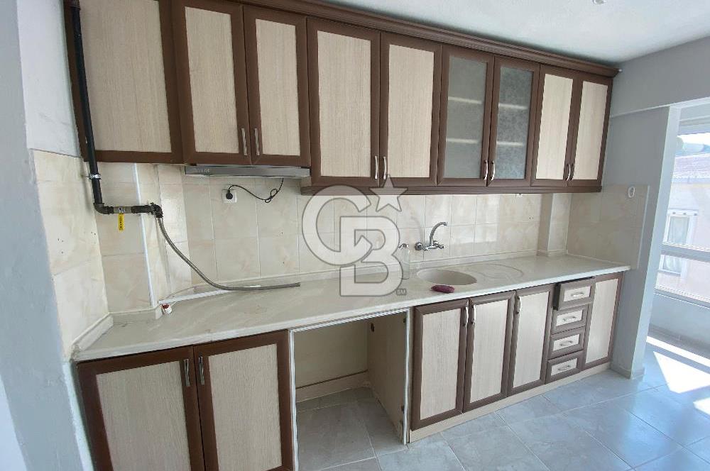 ALİAĞA KAZIM DİRİK ASANSÖRLÜ TADİLATLI 2+1 KAPALI MUTFAKLI DAİRE