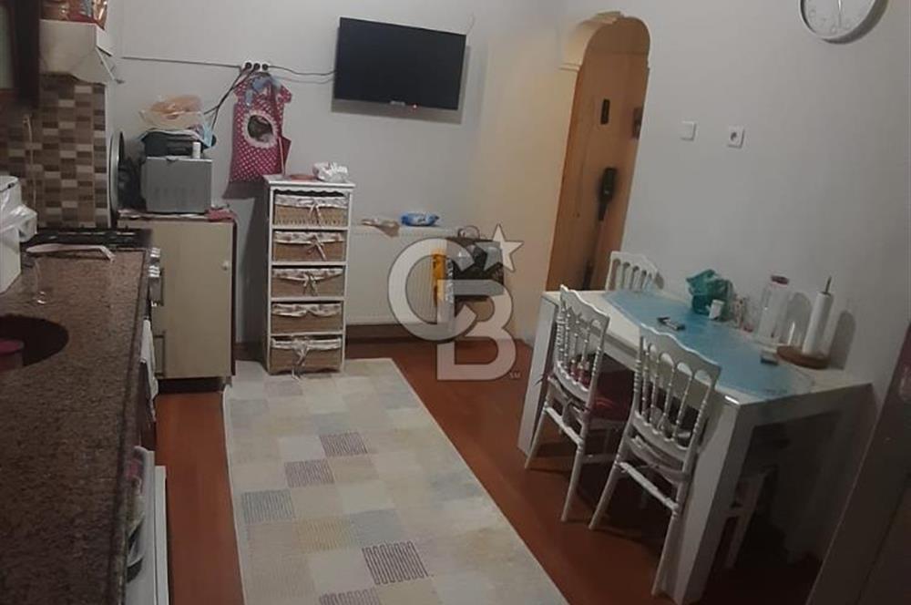 Balçova Onur Mah. Merkezi Lokasyonda İçi Yapılı Daire