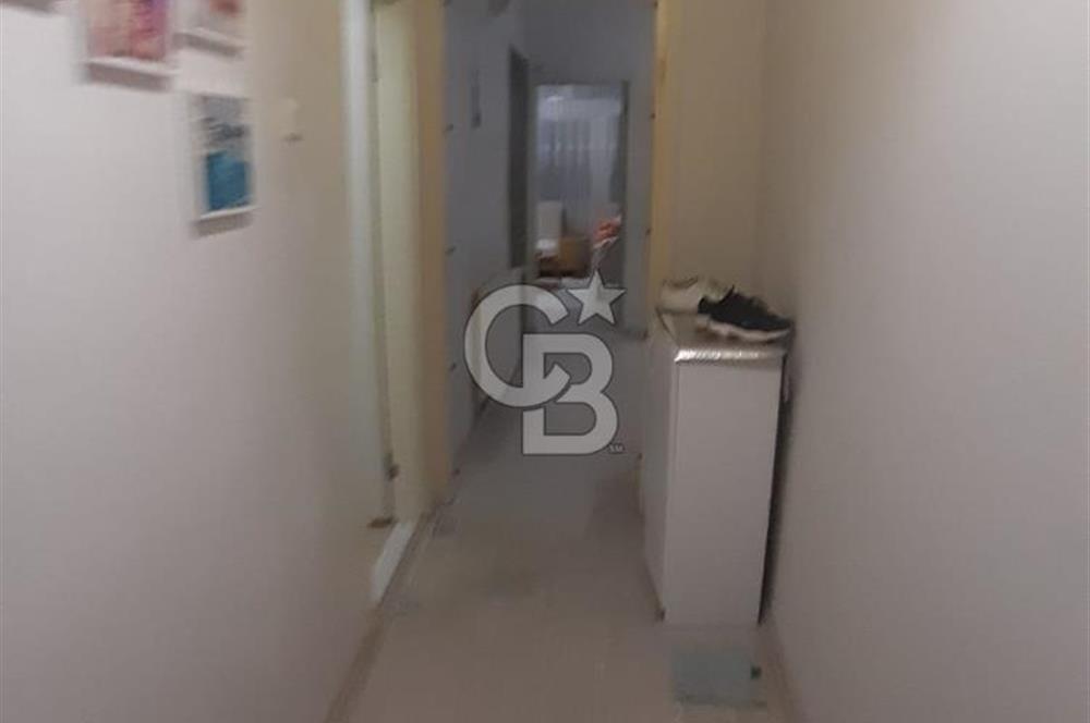 Balçova Onur Mah. Merkezi Lokasyonda İçi Yapılı Daire
