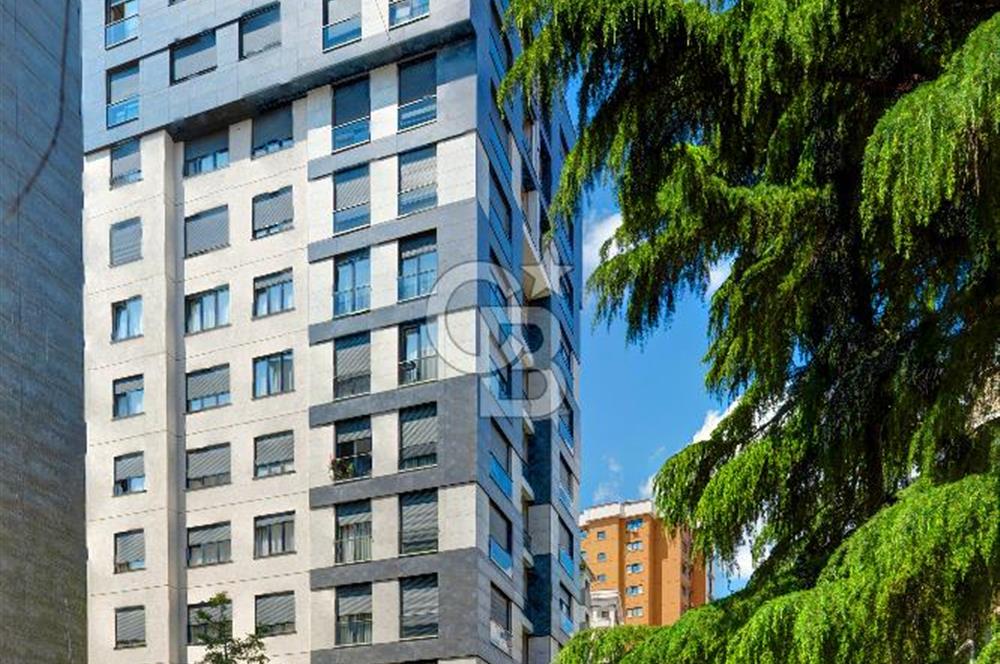 KOZYATAĞI MERKEZ 220 M2 4+1 GENÇ BİNA MÜKEMMEL LOKASYON