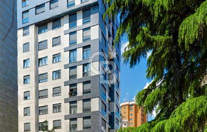 KOZYATAĞI MERKEZ 220 M2 4+1 GENÇ BİNA MÜKEMMEL LOKASYON