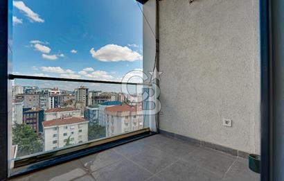 KOZYATAĞI MERKEZ 220 M2 4+1 GENÇ BİNA MÜKEMMEL LOKASYON