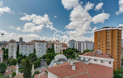 KOZYATAĞI MERKEZ 220 M2 4+1 GENÇ BİNA MÜKEMMEL LOKASYON