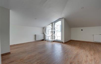 KOZYATAĞI MERKEZ 220 M2 4+1 GENÇ BİNA MÜKEMMEL LOKASYON