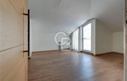 KOZYATAĞI MERKEZ 220 M2 4+1 GENÇ BİNA MÜKEMMEL LOKASYON
