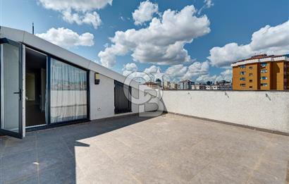 KOZYATAĞI MERKEZ 220 M2 4+1 GENÇ BİNA MÜKEMMEL LOKASYON