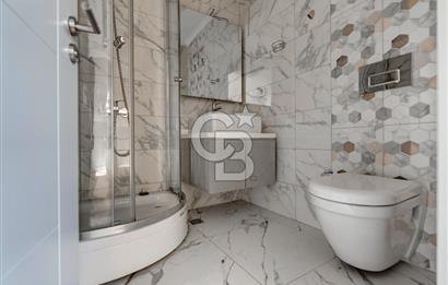 KOZYATAĞI MERKEZ 220 M2 4+1 GENÇ BİNA MÜKEMMEL LOKASYON