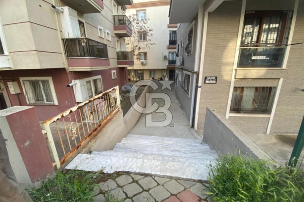 BUCA TINAZTEPEDE 5 YAŞINDA 1+1 SATILIK DAİRE