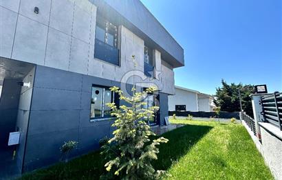 Kumburgaz'da Deniz Manzaralı Sıfır 4+2 Satılık Müstakil Villa