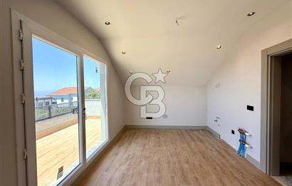 Kumburgaz'da Deniz Manzaralı Sıfır 4+2 Satılık Müstakil Villa