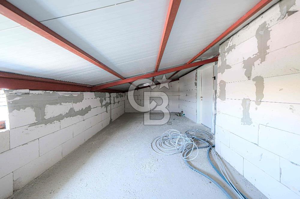 ÜMRANİYEDE MUHTEŞEM KONUMDA KDV AVANTAJLI 4.575 M2 KİRALIK PLAZA