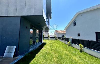 Kumburgaz'da Deniz Manzaralı Sıfır 4+2 Satılık Müstakil Villa