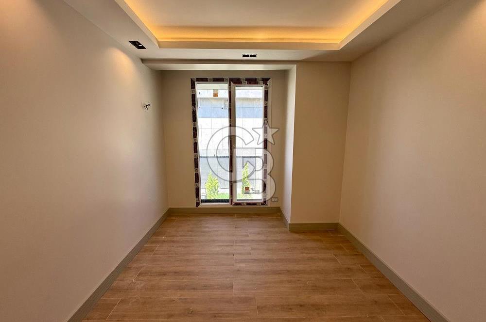 Kumburgaz'da Deniz Manzaralı Sıfır 4+2 Satılık Müstakil Villa