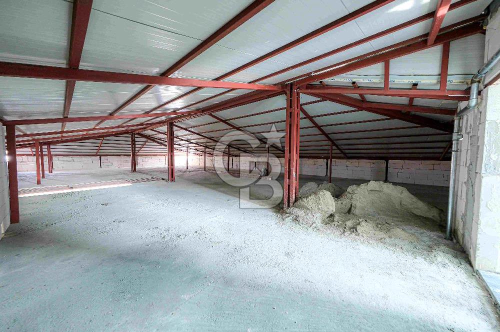 ÜMRANİYEDE MUHTEŞEM KONUMDA KDV AVANTAJLI 4.575 M2 KİRALIK PLAZA