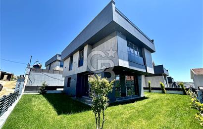 Kumburgaz'da Deniz Manzaralı Sıfır 4+2 Satılık Müstakil Villa