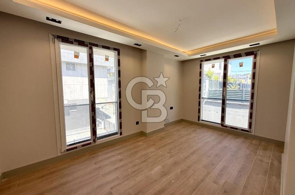 Kumburgaz'da Deniz Manzaralı Sıfır 4+2 Satılık Müstakil Villa