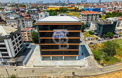 ÜMRANİYEDE MUHTEŞEM KONUMDA KDV AVANTAJLI 4.575 M2 KİRALIK PLAZA