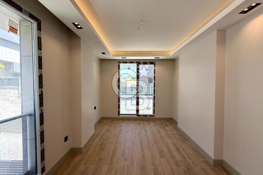 Kumburgaz'da Deniz Manzaralı Sıfır 4+2 Satılık Müstakil Villa