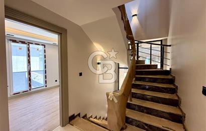 Kumburgaz'da Deniz Manzaralı Sıfır 4+2 Satılık Müstakil Villa
