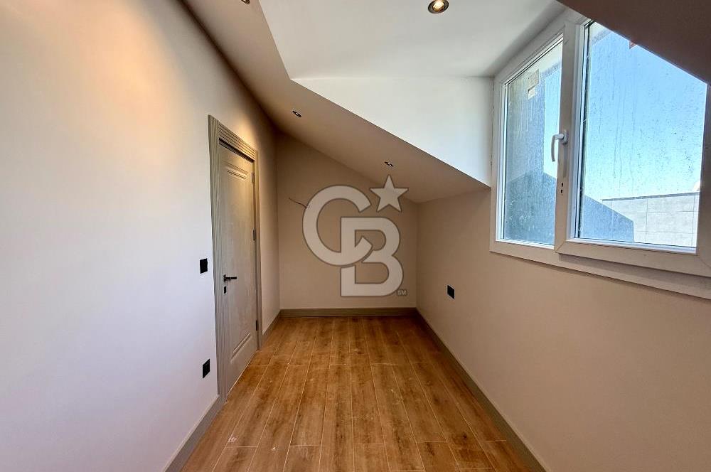Kumburgaz'da Deniz Manzaralı Sıfır 4+2 Satılık Müstakil Villa