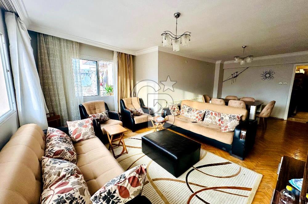 Karşıyaka Girne Bulvarı'nda Satılık 3+1 Daire