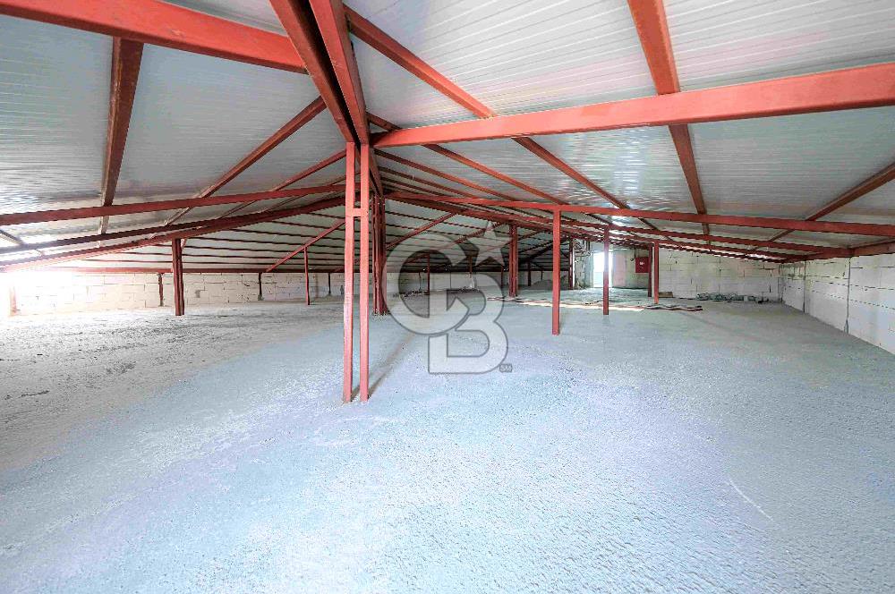 ÜMRANİYEDE MUHTEŞEM KONUMDA KDV AVANTAJLI 4.575 M2 KİRALIK PLAZA