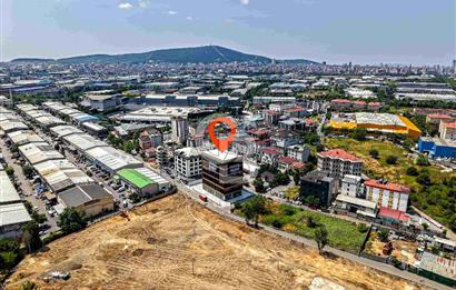 ÜMRANİYEDE MUHTEŞEM KONUMDA KDV AVANTAJLI 4.575 M2 KİRALIK PLAZA