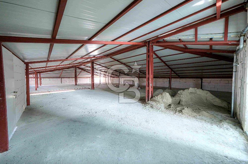 ÜMRANİYEDE MUHTEŞEM KONUMDA KDV AVANTAJLI 4.575 M2 KİRALIK PLAZA